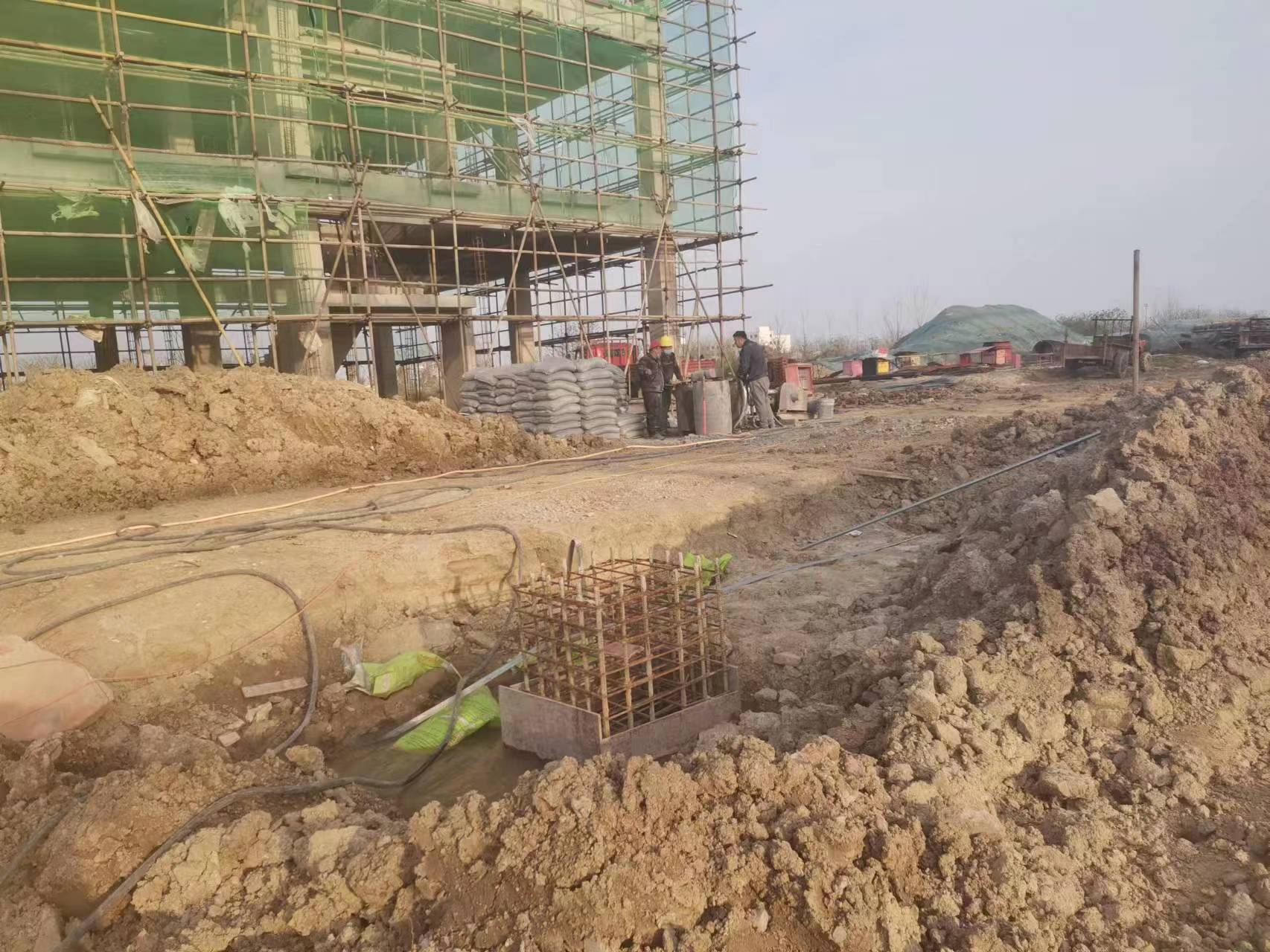 兴庆当桥梁出现裂缝的时候应该及时加固修补